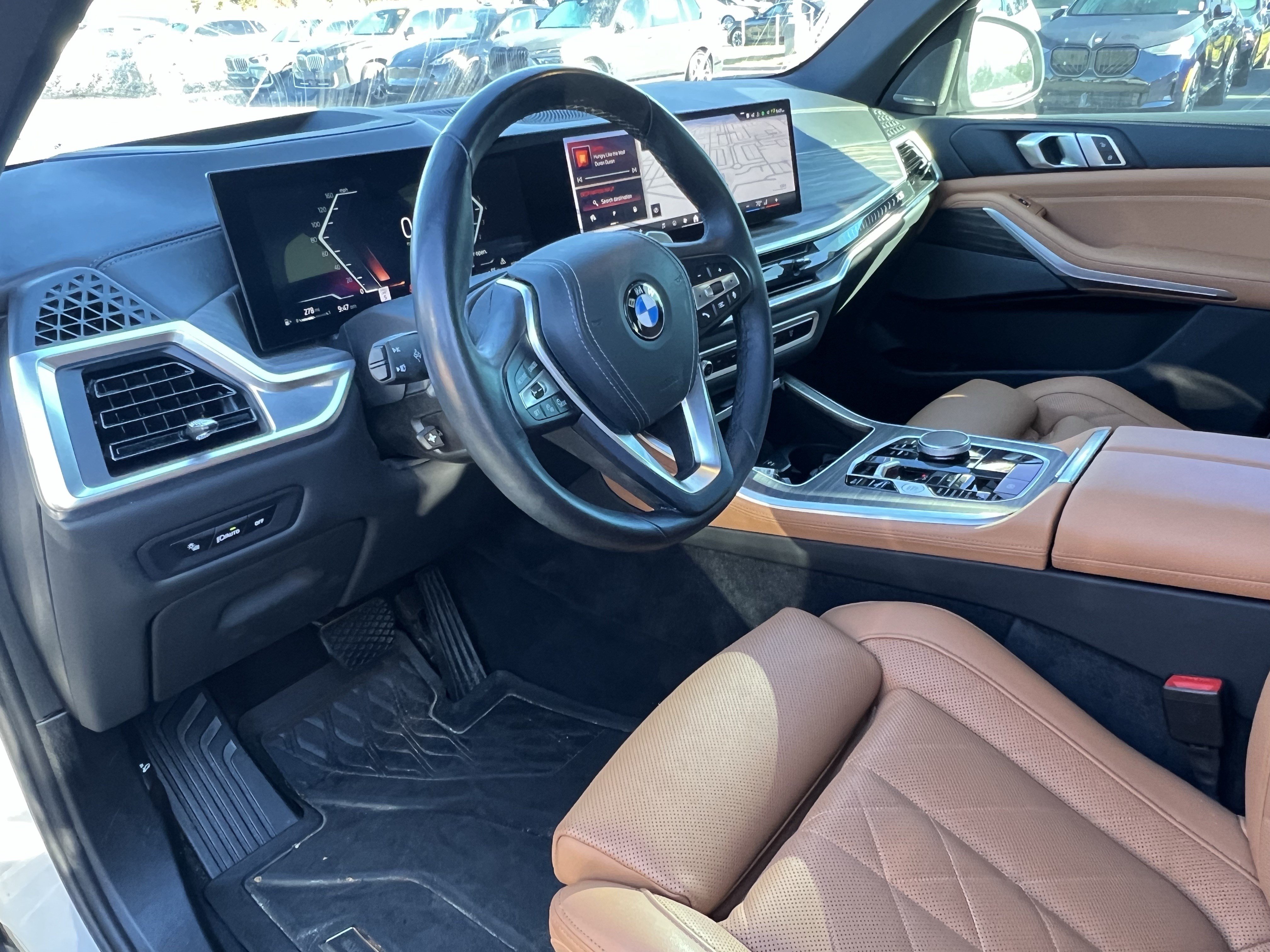Certified 2024 BMW X5 xDrive40i w/ Premium Package AWD/4WD image 17