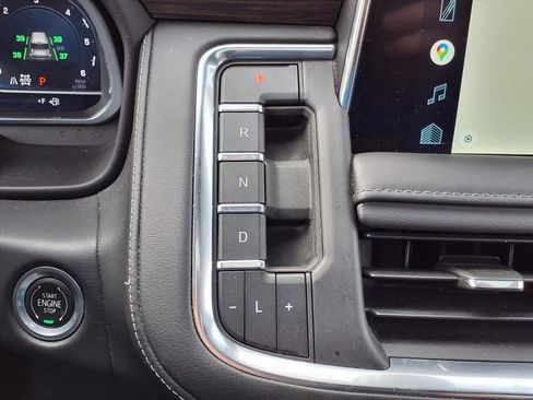 Used 2022 Chevrolet Tahoe LT w/ Luxury Package image 20