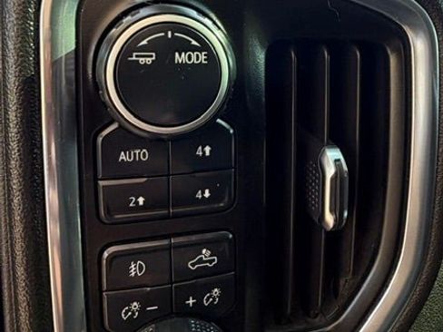 Used 2022 Chevrolet Silverado 1500 RST AWD/4WD image 12