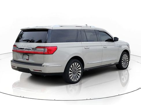 Used 2020 Lincoln Navigator L Reserve w/ Luxury Package AWD/4WD image 4