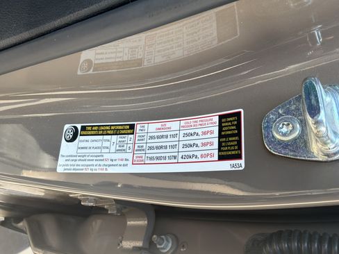 Used 2023 Nissan Pathfinder Rock Creek AWD/4WD image 34
