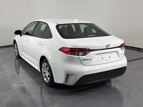 Used 2024 Toyota Corolla LE FWD image 7