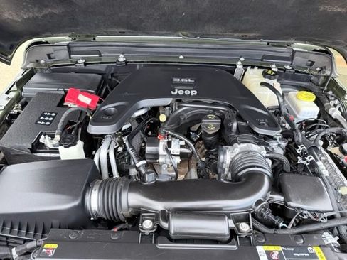 Used 2021 Jeep Wrangler Unlimited Sport AWD/4WD image 17