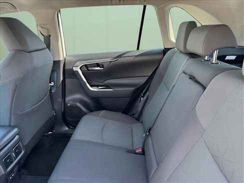 Used 2024 Toyota RAV4 XLE FWD image 7