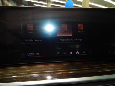 Used 2025 BMW X6 xDrive40i image 27