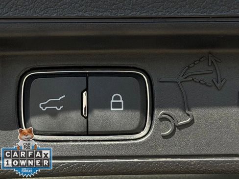 Used 2022 Ford Explorer Limited w/ Limited Technology Package image 27