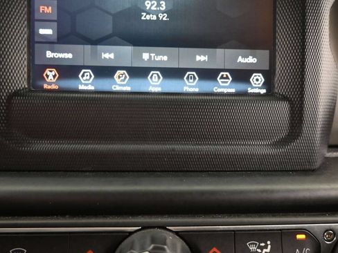 Used 2020 Jeep Gladiator Sport w/ Quick Order Package 24S AWD/4WD image 22