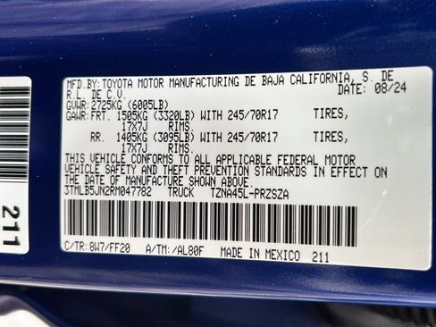 Certified 2024 Toyota Tacoma SR5 AWD/4WD image 27