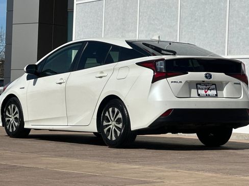 Certified 2020 Toyota Prius LE w/ Carpet Mat Package image 7