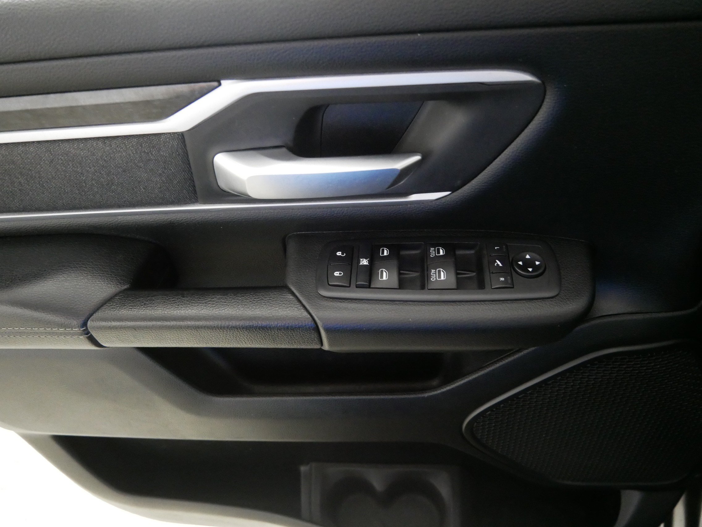 Used 2020 RAM 1500 Big Horn AWD/4WD image 19