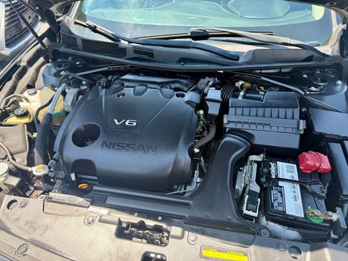 Used 2017 Nissan Maxima 3.5 SL FWD image 5