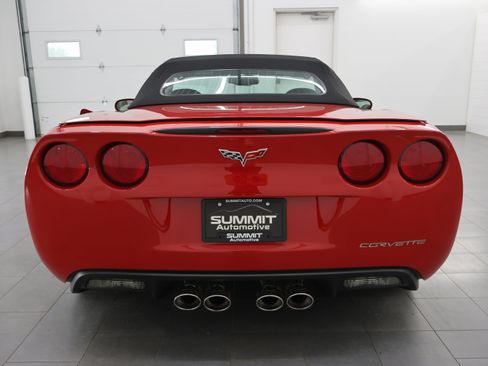 Used 2006 Chevrolet Corvette Convertible w/ Preferred Equipment Group RWD image 21