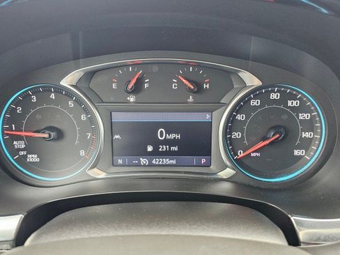 Used 2023 Chevrolet Traverse LT FWD image 33