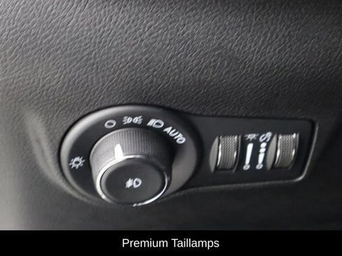 Used 2023 Jeep Compass Limited w/ Elite Group AWD/4WD image 22