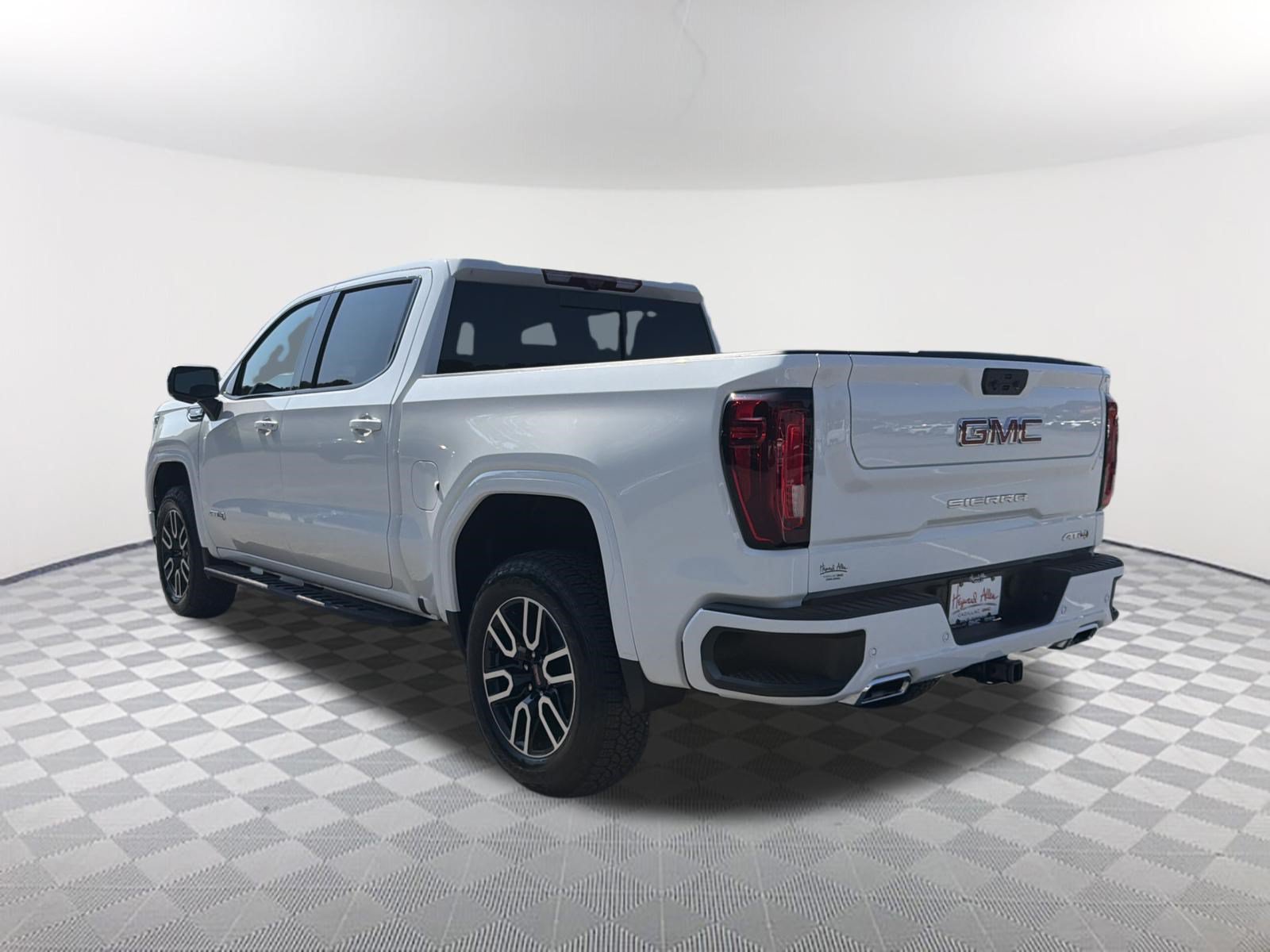 New 2026 GMC Sierra 1500 AT4 w/ AT4 Premium Package AWD/4WD image 8