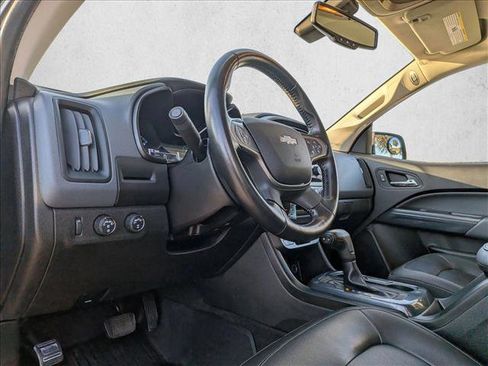 Used 2018 Chevrolet Colorado Z71 w/ Centennial Edition image 9