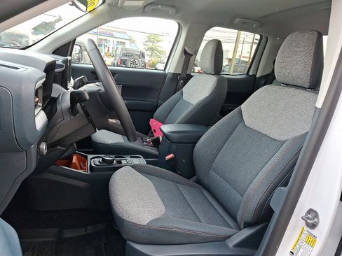 Certified 2024 Ford Maverick XLT w/ XLT Luxury Package image 17