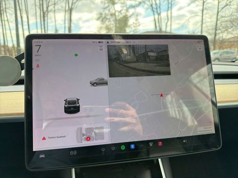 Used 2020 Tesla Model 3 Standard Range Plus image 9