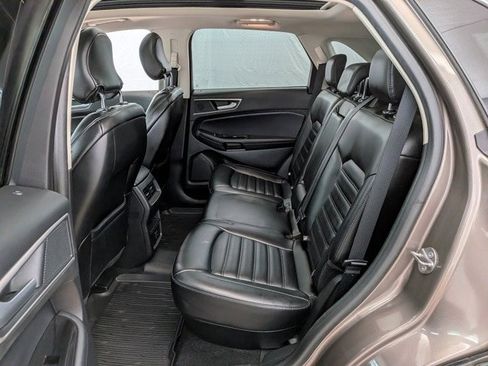 Certified 2019 Ford Edge SEL w/ Equipment Group 201A image 18