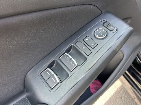 Used 2025 Honda Civic Sport image 17
