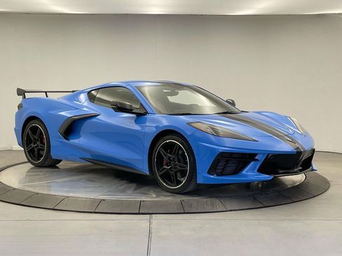 Used 2022 Chevrolet Corvette Stingray Preferred Cpe w/ Battery Protection Package image 9