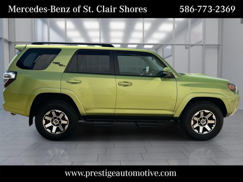 Used 2023 Toyota 4Runner TRD Off-Road Premium w/ Off Road Premium Plus Package AWD/4WD image 7