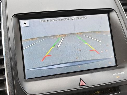 Used 2018 Ford Taurus SEL w/ Equipment Group 201A image 23