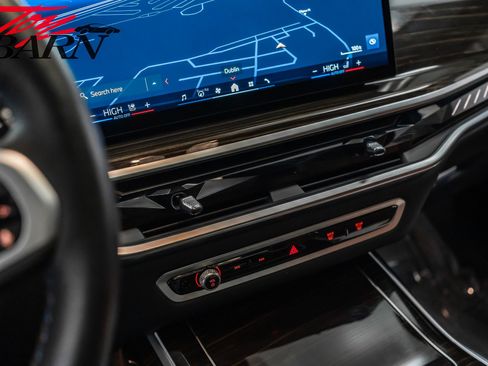 Used 2024 BMW X7 M60i w/ Executive Package image 41