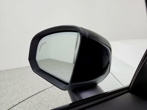New 2026 Volvo XC40 B5 Plus w/ Protection Package Premier AWD/4WD image 19