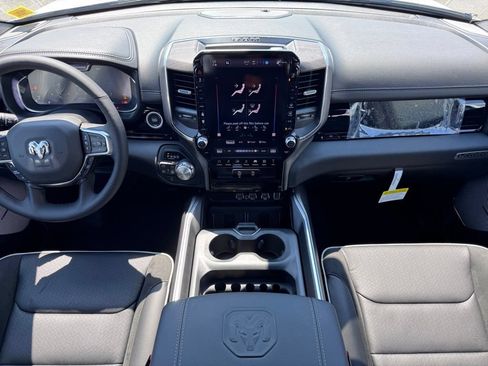 New 2026 RAM 1500 Laramie AWD/4WD image 12