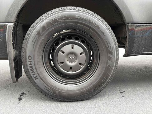 Used 2023 Mercedes-Benz Sprinter 2500 image 15