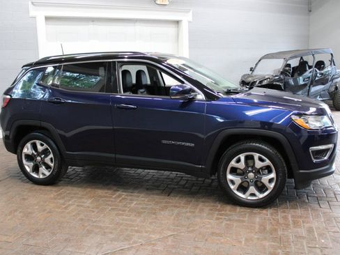 Used 2017 Jeep Compass Limited AWD/4WD image 8