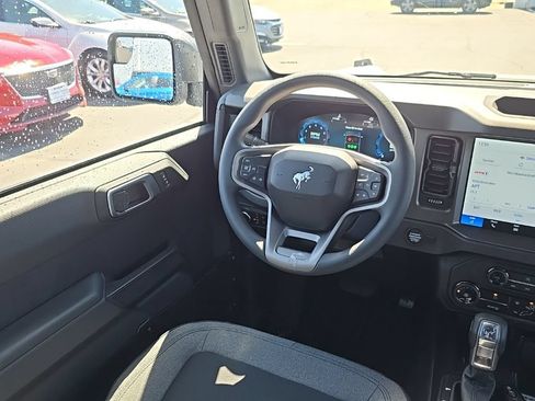 New 2025 Ford Bronco 4-Door AWD/4WD image 14