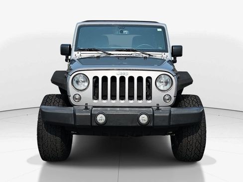 Used 2018 Jeep Wrangler Unlimited Sport S AWD/4WD image 12