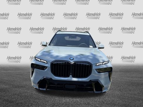 New 2027 BMW X7 xDrive40i w/ M Sport Package AWD/4WD image 3