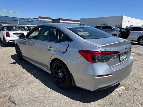 Used 2023 Honda Civic Sport image 7