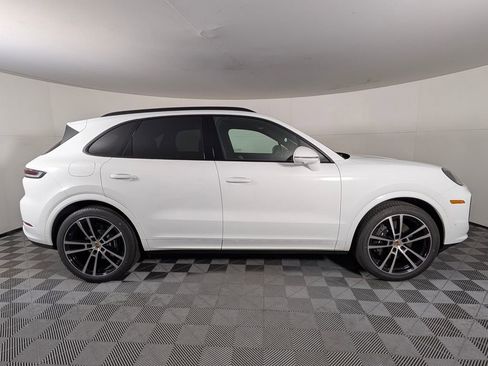 New 2026 Porsche Cayenne image 8