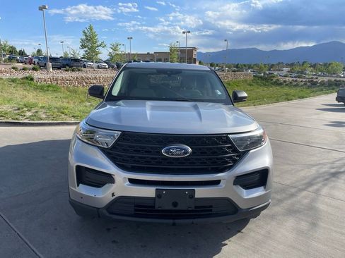 Used 2021 Ford Explorer 4WD image 2