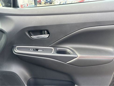 Used 2025 Nissan Versa SR w/ Trunk Package image 22