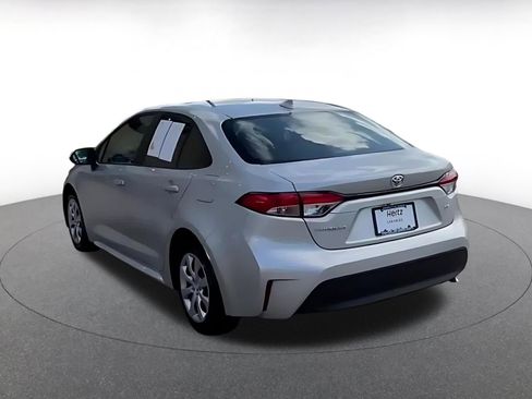 Used 2025 Toyota Corolla LE image 11