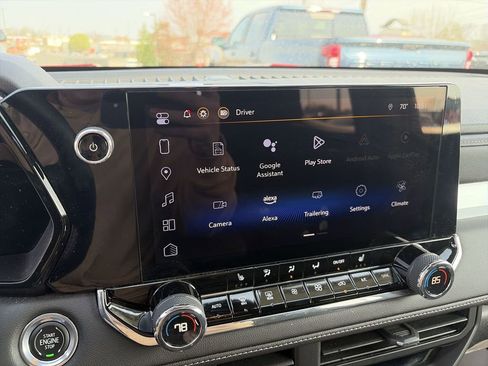 Used 2023 Chevrolet Colorado LT w/ LT Convenience Package II image 22