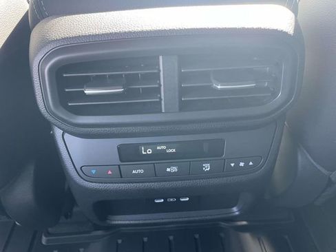 Used 2025 Honda Pilot EX-L image 21
