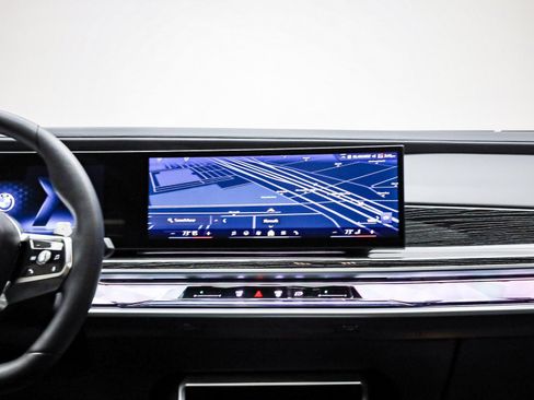 Certified 2023 BMW 740i w/ Parking Assistance Package image 15