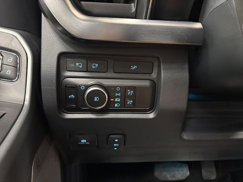 Used 2024 Ford F250 Lariat image 40