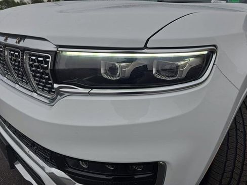 Used 2023 Jeep Grand Wagoneer L Series III image 30