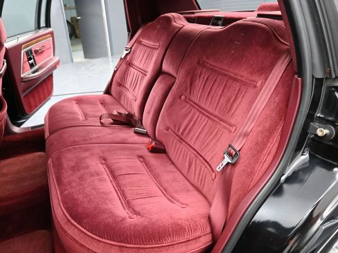 Used 1990 Lincoln Continental Signature image 21