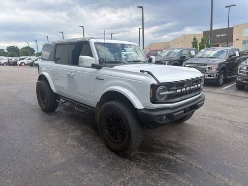 Used 2024 Ford Bronco Outer Banks AWD/4WD image 4