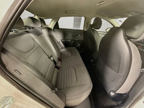 Used 2025 Kia K4 EX FWD image 32