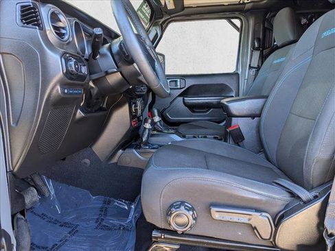 Used 2023 Jeep Wrangler Unlimited Rubicon 4xe AWD/4WD image 11