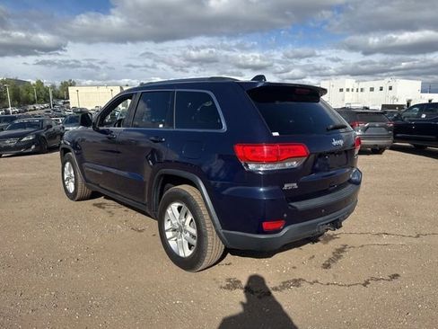 Used 2017 Jeep Grand Cherokee Laredo w/ Quick Order Package 23E image 3
